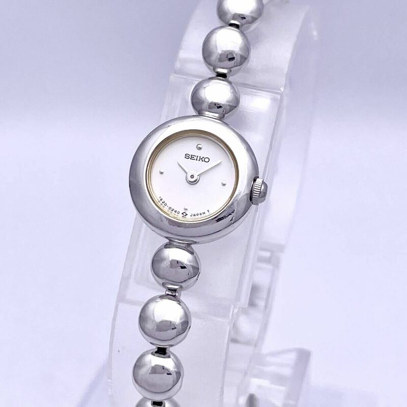 SEIKO セイコー 1E20-0070 腕時計 ウォッチ クォーツ quartz PDP ブレスレットウォッチ 銀 シルバー P551