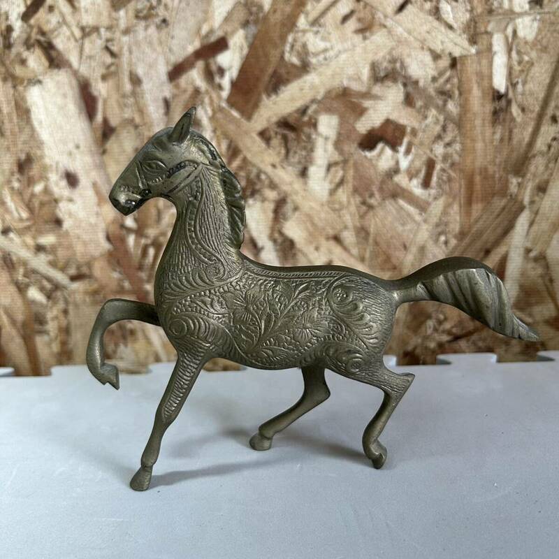 馬の置物 オブジェ 置物 動物フィギュア インテリア 骨董品 金属工芸 アンティーク 馬 ウマ ビンテージ 