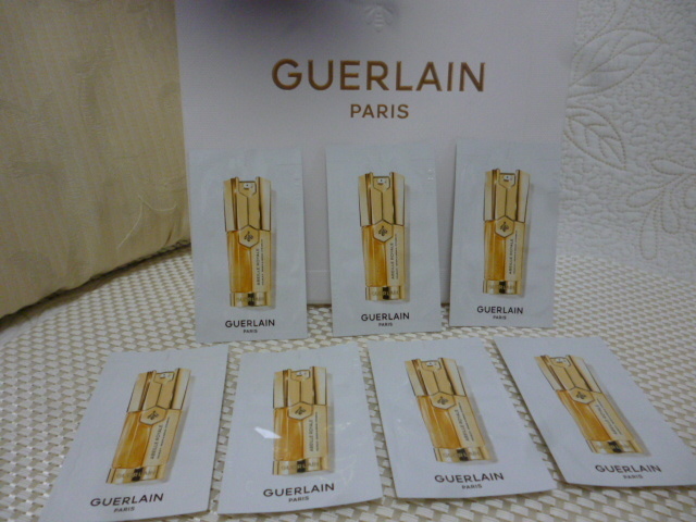 ☆未使用 GUERLAIN☆ゲラン アベイユ ロイヤル ダブルR アイ セロム＜目元用美容液＞0.6ｍｌ×7、4.2ｍｌ分