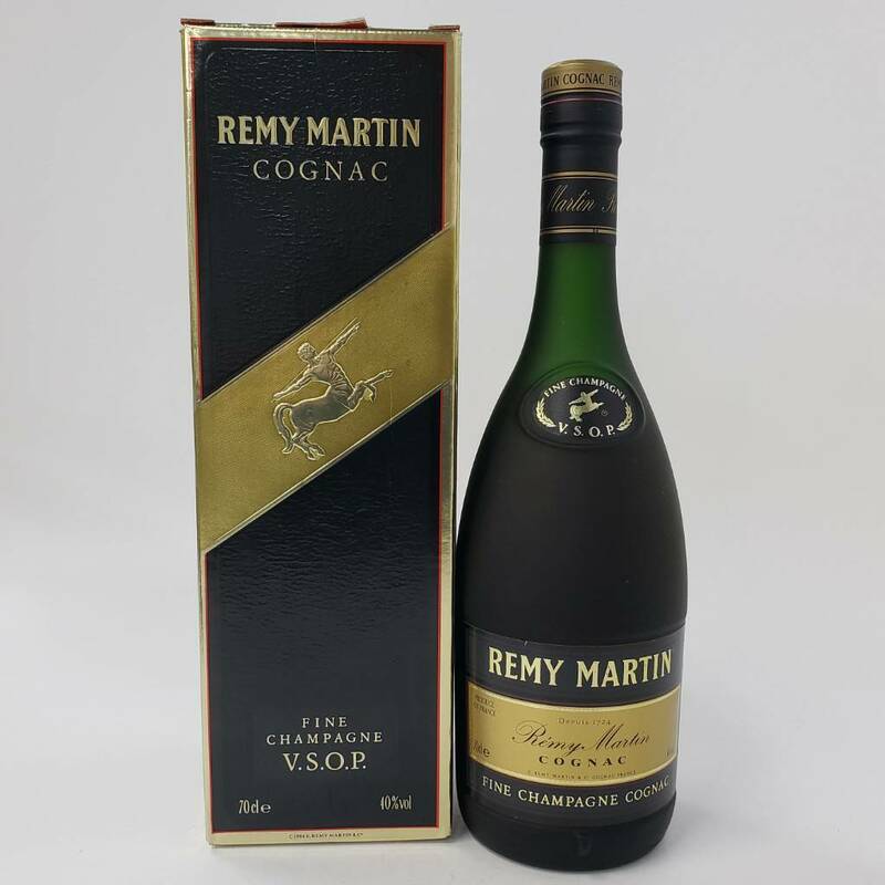 M33274(063)-546/IT3000　酒　REMY MARTIN V.S.O.P. FINE CHAMPAGNE COGNAC レミーマルタン コニャック ブランデー 40％ 700ml 箱付き