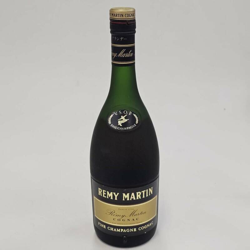 E21771(054)-618/HK3000　酒　REMY MARTIN VSOP　FINE CHAMPAGNE COGNAC　レミーマルタン　コニャック　40%　700ml　