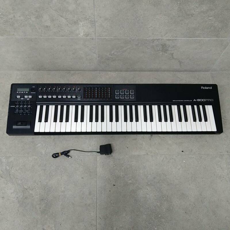 F13881(063)-719/KH4000　Roland A-800PRO MIDI キーボードコントローラー 61鍵盤　ローランド