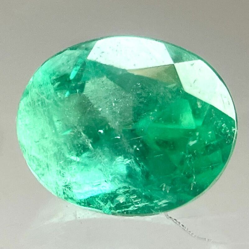 ★天然エメラルド0.298ct★J 約4.7×3.9mmソーティング付 ルース 裸石 宝石 ジュエリー emerald beryl ベリル