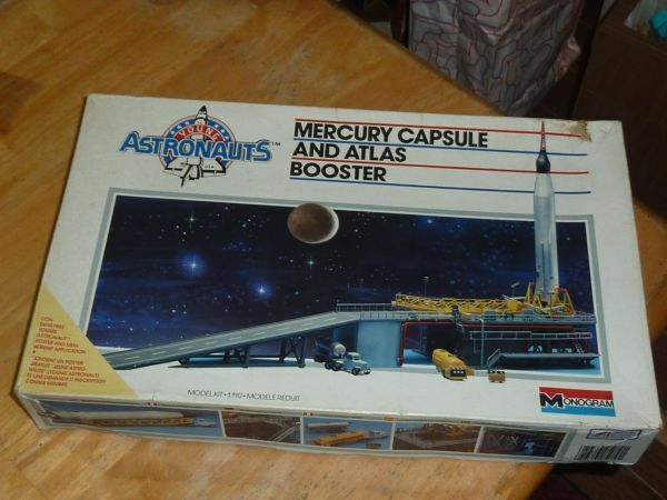 1/110 マーキュリーカプセル&アトラスブースター モノグラム MONOGRAM　MERCURY CAPSULE AND ATLAS BOOSTER ロケット/発射台 宇宙船 アポロ