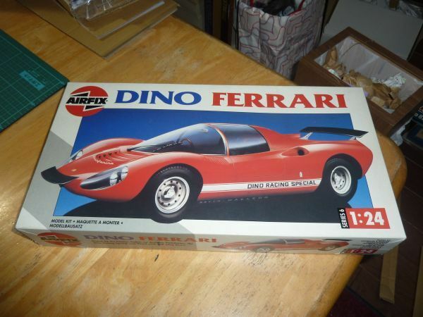 1/24 フェラーリ ディーノ レーシングスペシャル エアフィックス AITFIX Ferrari DINO ディノ エンジン再現 旧永大グリップ金型