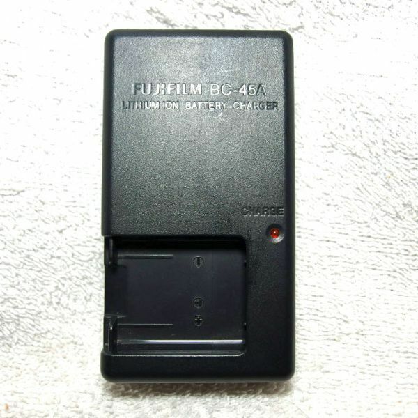 Fujifilm BC-45A 充電器 ACケーブル付（中古動作品）