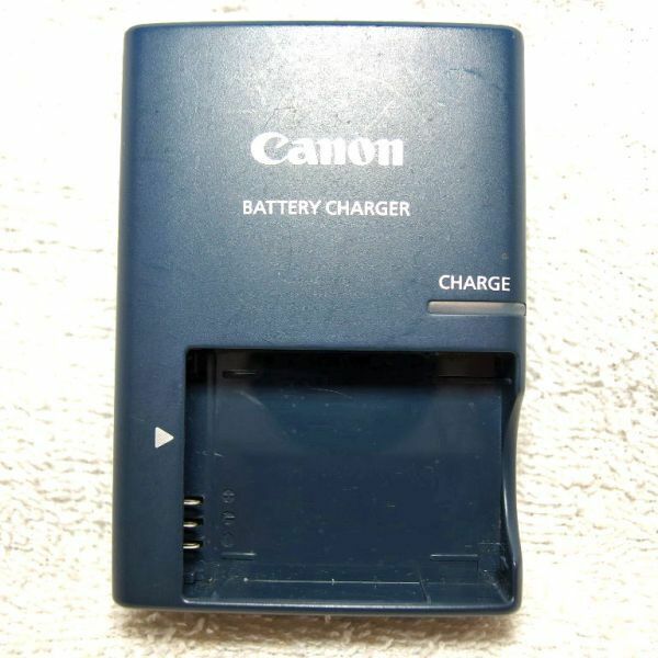 Canon 充電器 CB-2LX G（中古動作品）