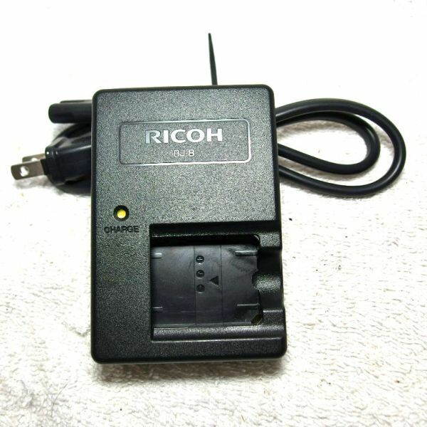 RICOH 充電器 BJ-8 ACケーブル（中古動作品）