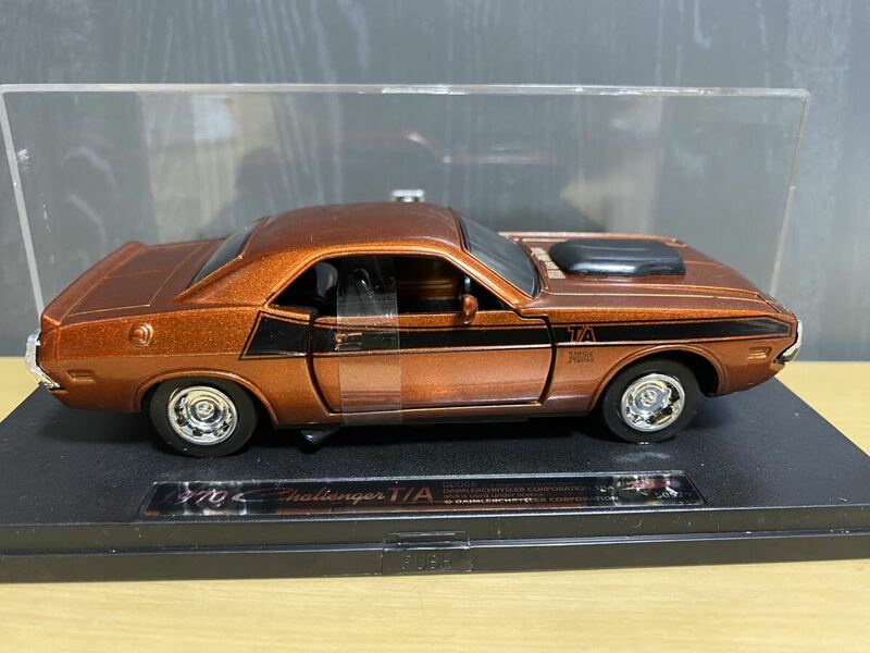 New-Ray Toys 1970 Dodge Challenger T/A 1/32