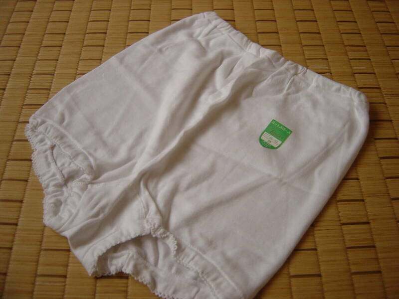 ズロース　Mサイズ　カットズロース　パンツ　綿100%　日本製　レディース　インナー　カラー/ホワイト　未使用　長期自宅保管品