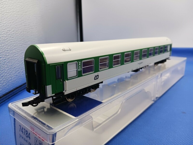 ★送料無料 即決有★ ROCO 74784 2nd class coach CD チェコ国鉄 2等車