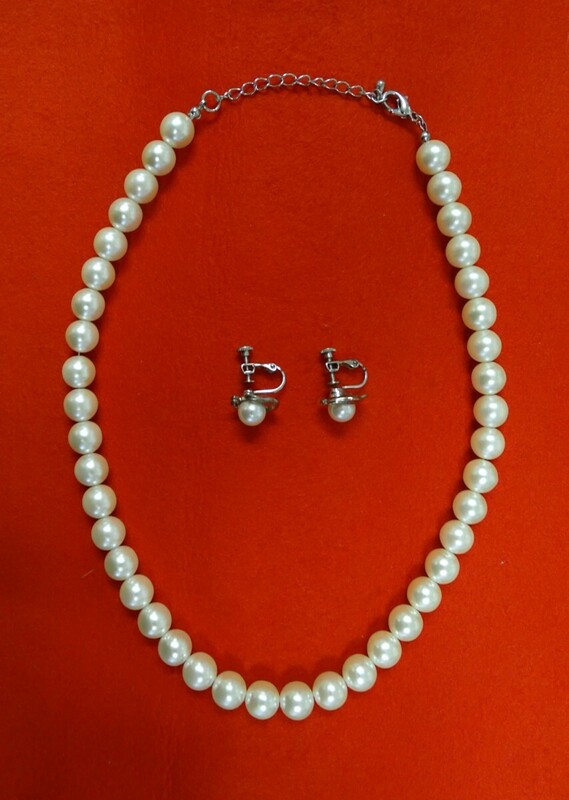 〈J25〉・商品名：　・ネックレス（イヤリング付）　・素材：　真珠