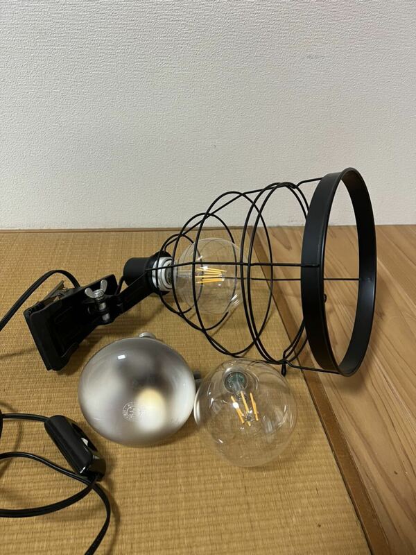レトロ調　投光器 照明 作業灯　電球合計3個付き　はレトロ照明 ビンテージ照明 オシャレ照明 動作良好