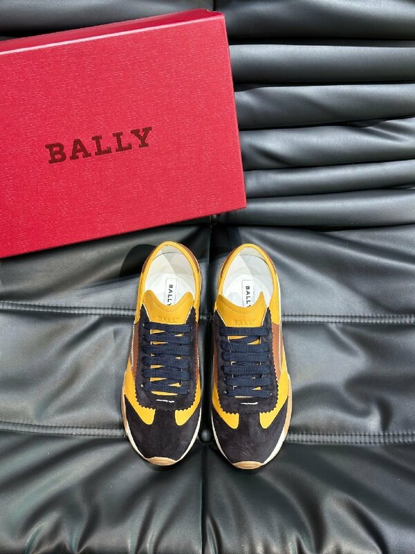 美品！　BALLY　バリー　スニーカー　色合わせ　スポーツ　レザー　牛革　靴　シューズ　39-44　サイズ選択可能　3974
