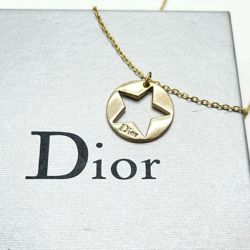 極美品 クリスチャンディオール Christian Dior ネックレス アクセサリー 星 スター プレート ロゴ 文字 ラインストーン 刻印 ゴールド 金
