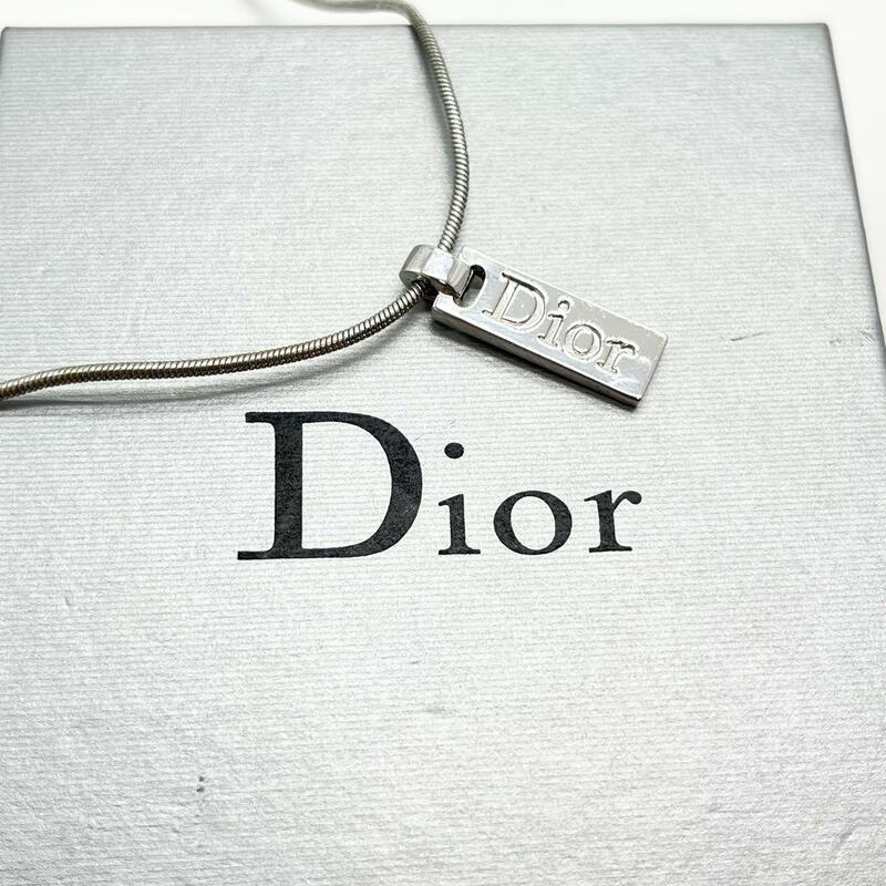 美品 クリスチャンディオール Christian Dior ネックレス アクセサリー D ロゴ　文字 プレート ラインストーン Dior 刻印 シルバー 銀色