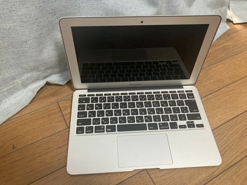 24-0041A ジャンク MacBook Air (11インチ, Mid 2013) CPU Intel Core i5 1.3 GHz メモリ 4GB SSD 121GB 