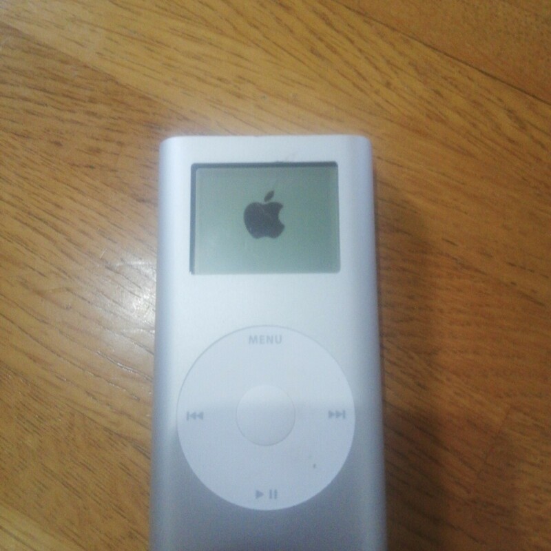 iPod mini 第2世代 4GBアイポッド mini アップル