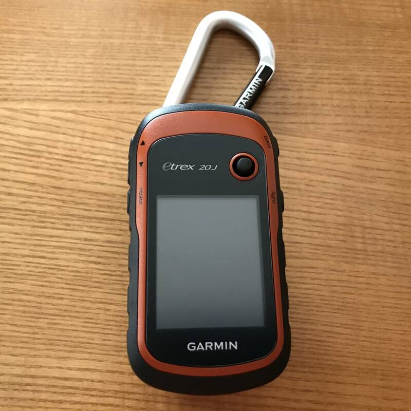 ガーミン　Garmin etrex20j 日本登山地形図 TOPO10M Plus V3/V4 ストラップカラビナ付き　　箱入り美品