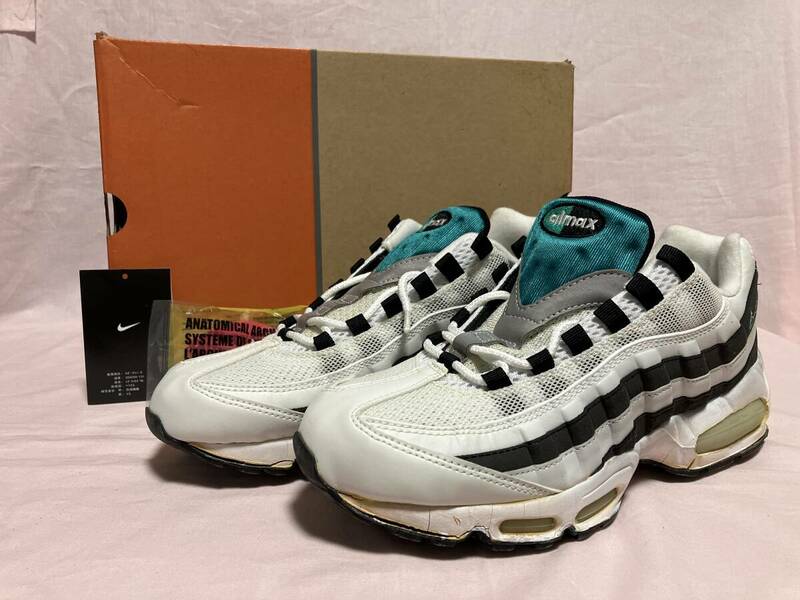 NIKE AIR MAX 95 白黒ボーダー　未使用