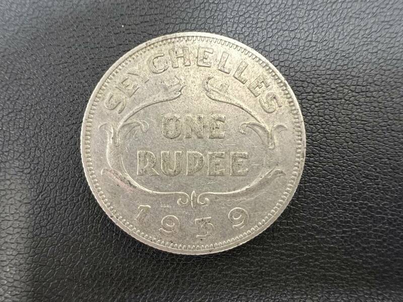 イギリス領 セーシェル 1ルピー 銀貨 1939年【5453-10】