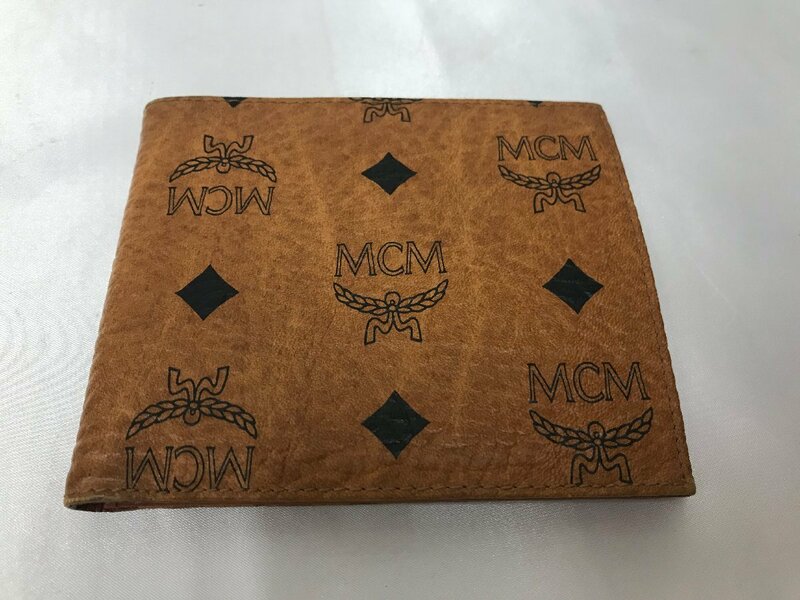 キングラム[12] MCM エムシーエム レザー 二つ折り　財布 005＠94 ★送料無料★