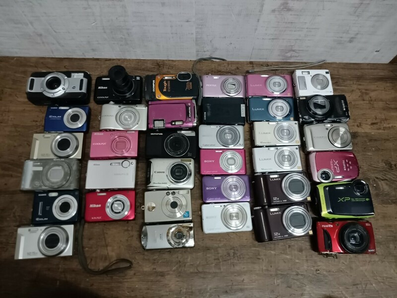 デジカメ まとめ 35台　CANON Nikon SONY OLYMPUS CASIO FUJIFILM Panasonic デジタルカメラ S7000 DSC-WX100 TG-860 ジャンク