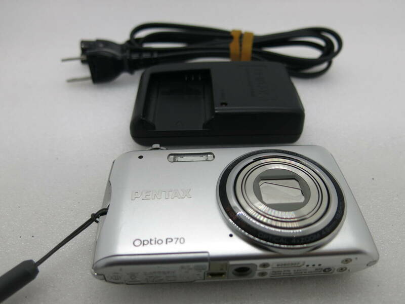 PENTAX Optio P70 デジタルカメラ SMC PENTAX LENS WIDE 28mm OPTICAL 4x ZOOM 4.9-19.6mm 【ANO060】