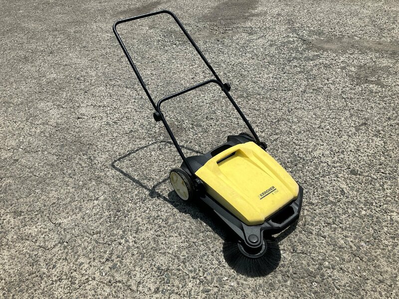 ◇◇ 佐川発送 直接引取可 店舗併売【中古品】KARCHER(ケルヒャー) 家庭用手押し式スイーパー S-550 現状渡し (P2)Ｈ/m60521/2/10