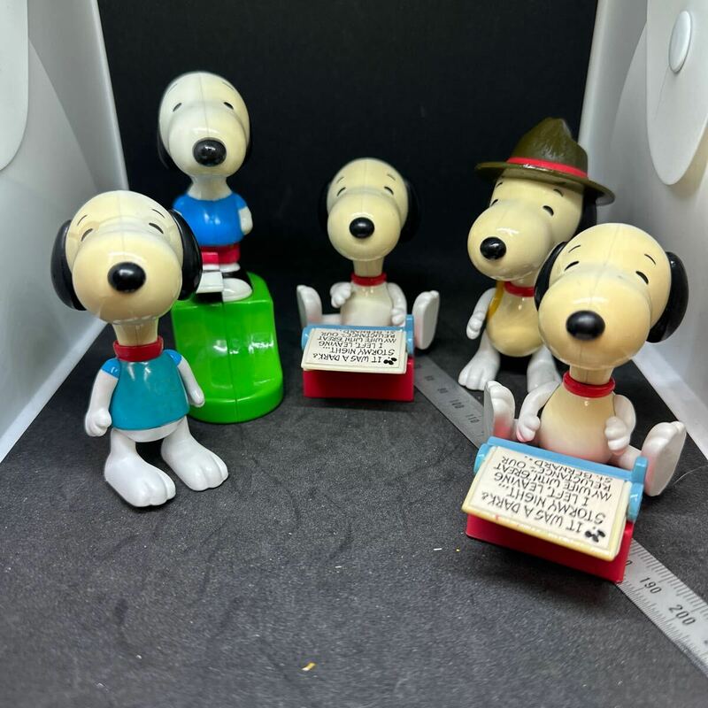 昭和レトロ フィギュア プラモデル 玩具　おもちゃ　置物　おまけ　SNOOPY スヌーピー　13