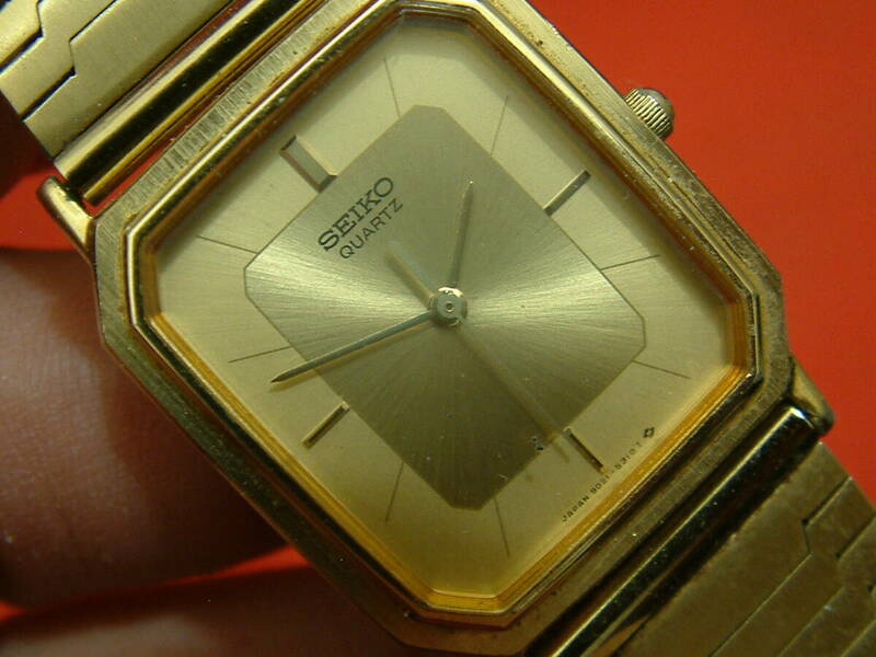 SEIKO　クオーツ時計　9021-5250　電池切れです。