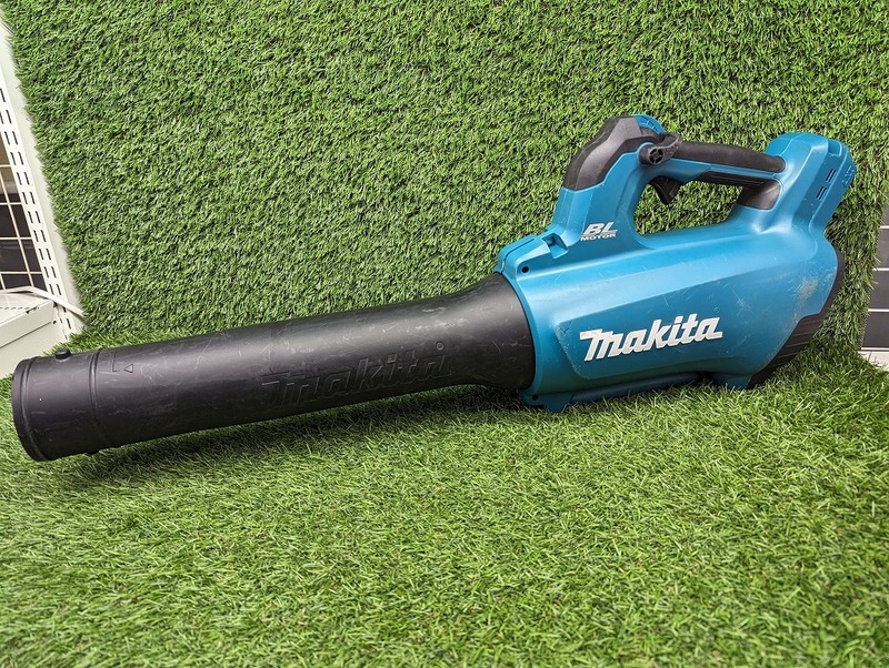 中古品 makita マキタ 18V 充電式ブロワ MUB184DZ 本体のみ