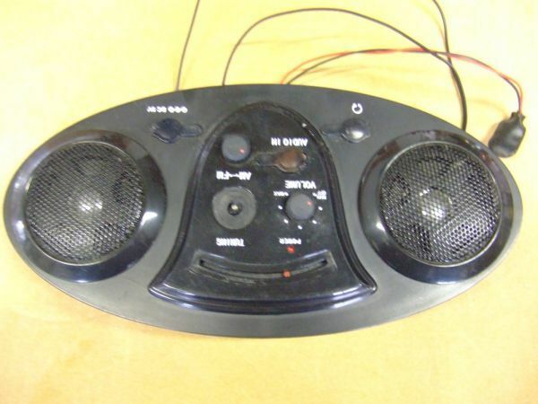 【レトロ】　電池式AM/FMスピーカー付きラジオ　故障品　ジャンク