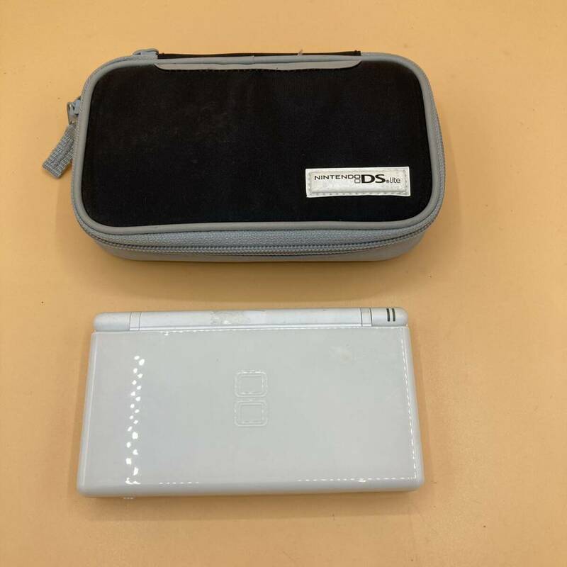 【3067】Nintendo DS Lite ホワイト 任天堂 ニンテンドー 動作品