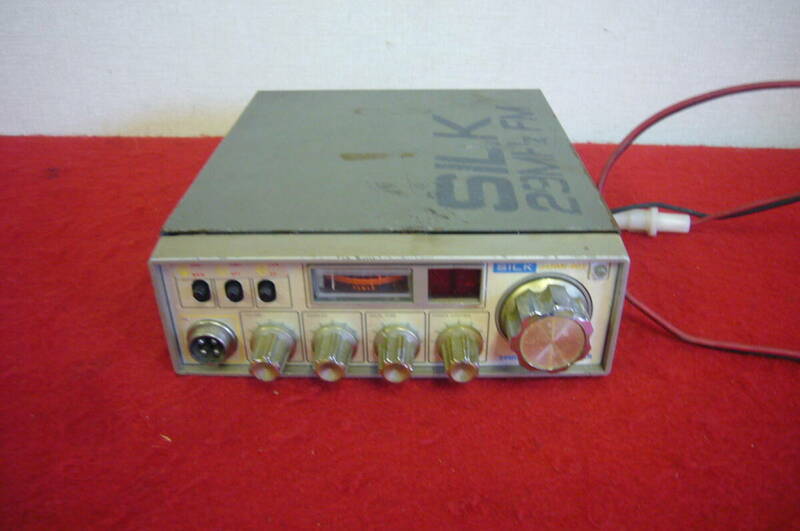SILK シルク 無線機 JAPAN-80 SILK 29MHｚ FM TRANSCEIVERト ランシーバー 動作未確認 ジャンク扱い