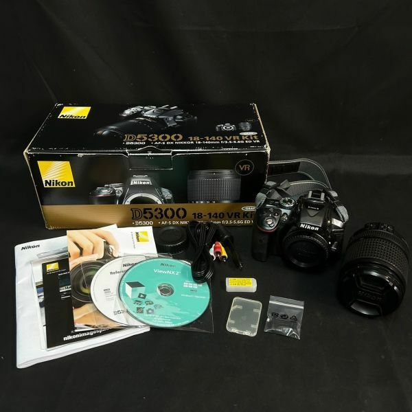 DEc039D08 Nikon D5300 18-140 VR kit BLACK レンズ AF-S DX NIKKOR 18-140mm f/3.5-5.6G ED VR デジタル一眼レフカメラ ニコン 箱付き