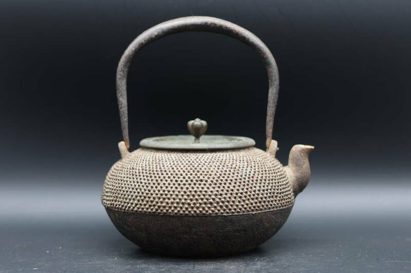 時代　霰紋　鉄瓶　唐銅蓋　煎茶道具