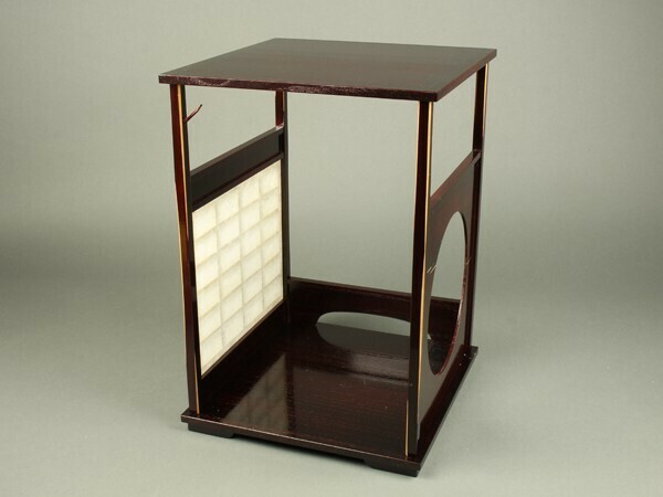 【宇】1832 溜塗 吉野棚 組立式 紙箱 茶道具