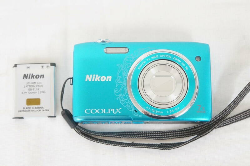 ② Nikon ニコン COOLPIX クールピクス S3500 コンパクトデジタルカメラ バッテリーのみ付属 6405246011