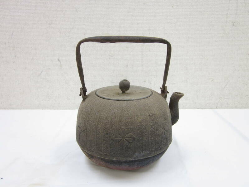 鉄瓶 無銘 骨董 煎茶道具 茶道具 茶器 湯沸かし 重量約1177g 口径約9cm ジャンク 4505078041