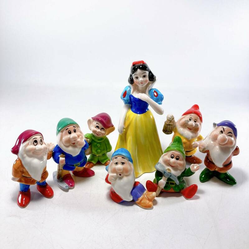 白雪姫と七人の小人 陶器 置物 8点セット　フィギュア　公式シール有　ディズニー　