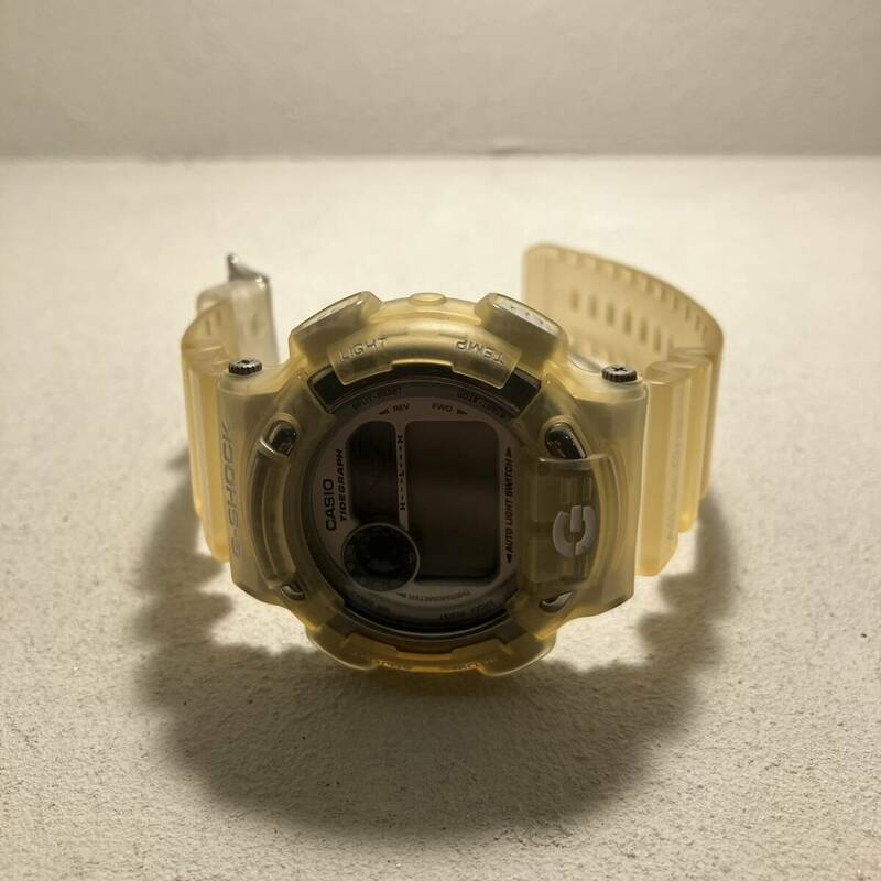 ◇【売り切り】CASIO G-SHOCK イルクジ 腕時計 デジタル DW-8600K チタニウム クリアカラー イエロー系 黄色 カシオ Gショック 