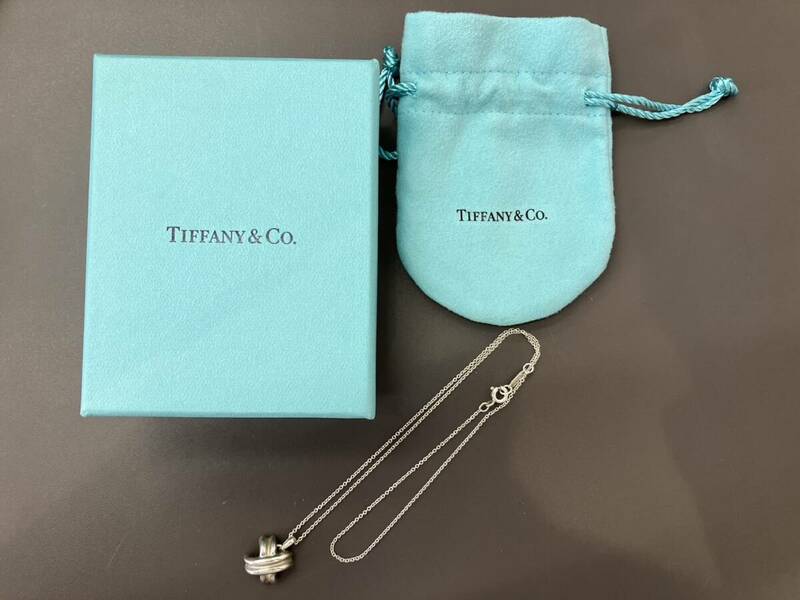 □【売り切り】美品 TIFFANY & Co. ティファニー シグネチャークロス ネックレス SV925 箱付き