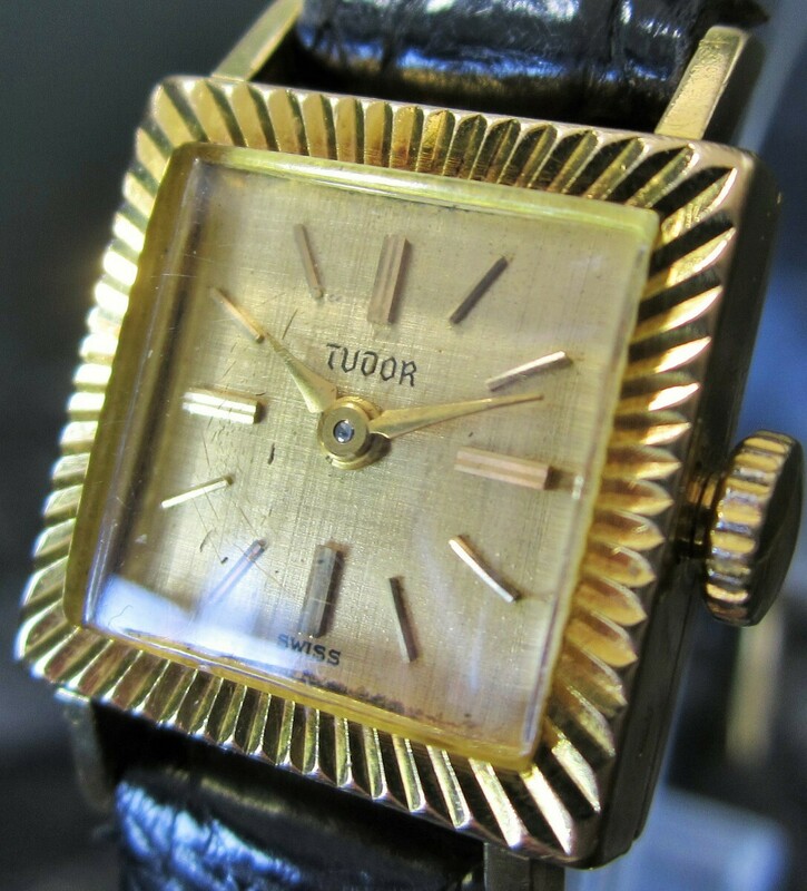 K18 金無垢　刻印有り　厚み有り　チュードル　レアモデル　手巻き 腕時計 ゴールド 
