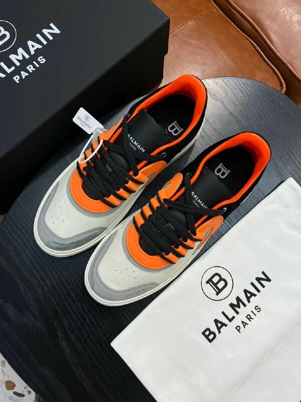 新品　BALMAIN　バルマン　メンズ　スニーカー　スポーツシューズ　39-44　サイズ選択可能　3744