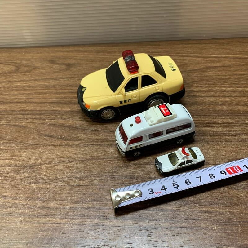 警視庁 ミニカー 3台セット トミカ パトカー 事故処理車 T.T.C TOMY おもちゃ 玩具 遊び コレクション レトロ 趣味 (A45