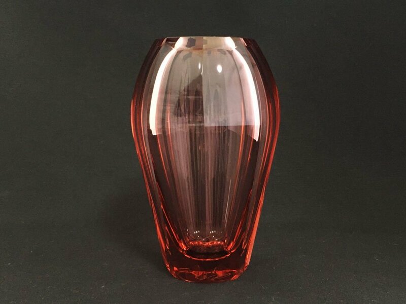 貴重 Moser モーゼル 色ガラス 花瓶 クリスタルガラス ベース ボヘミアクリスタル レッド ピンク系