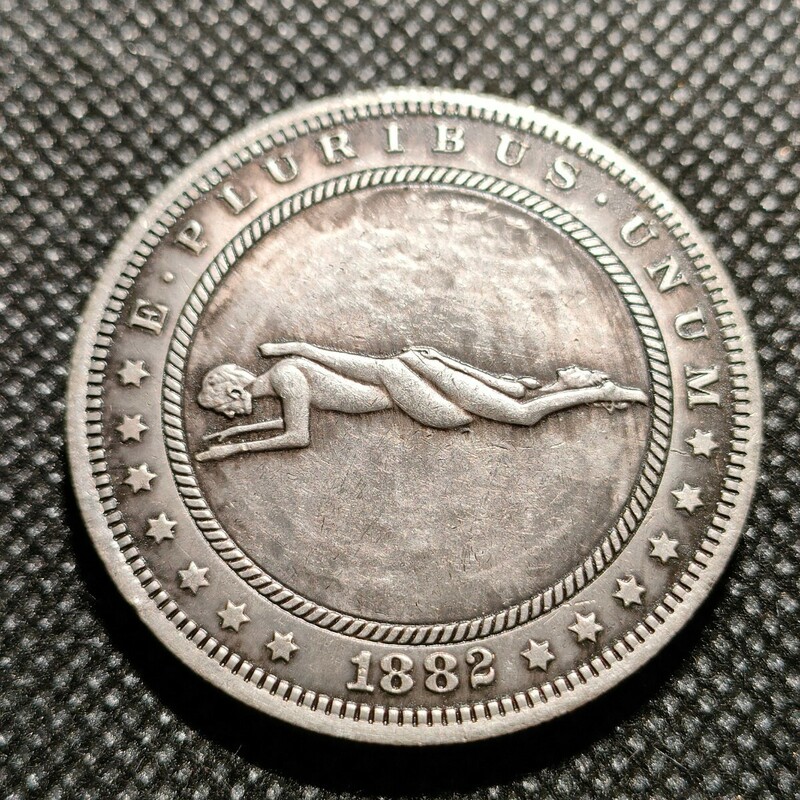 8222　アメリカ古銭　約38mm　イーグル　チャレンジコイン　ゴルフマーカー　コイン　アンティーク