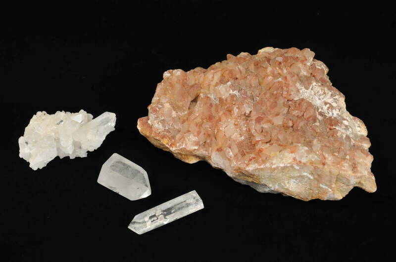 鉱石まとめ　水晶クラスター　ポイント等　（クラスター大：高さ17.5cm　横幅：25cm　重量3.0kg）　240416-7