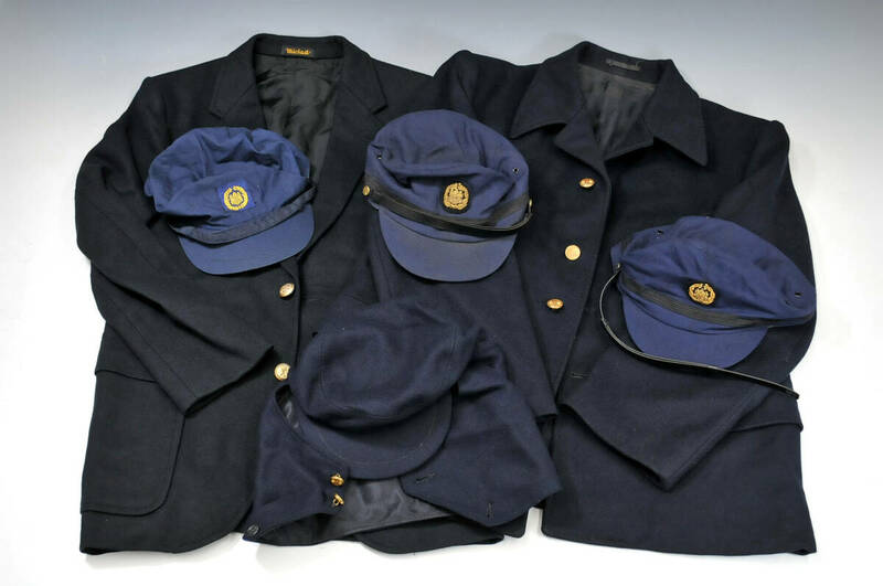 国鉄制服・帽子　制服2点サイズ不明（小さい）　帽子4点サイズ不明　時代物　0304032-11